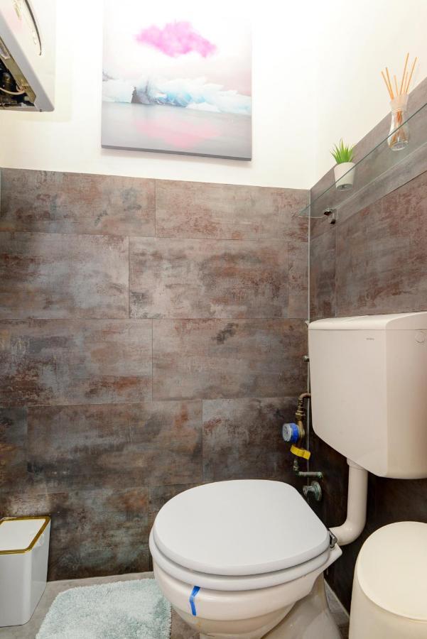 Apartamento Roses Square Apartman *