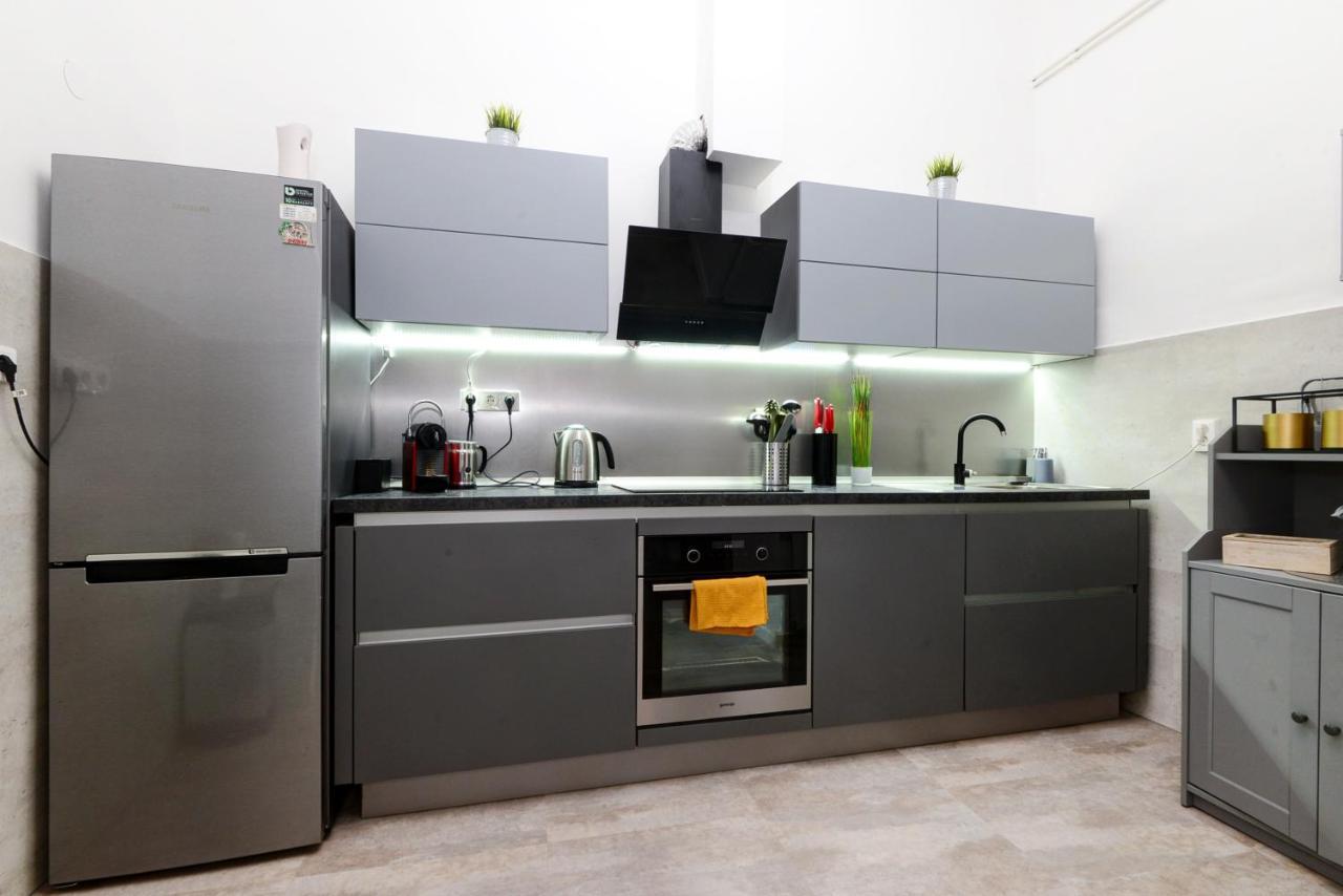 Roses Square Apartman Apartamento